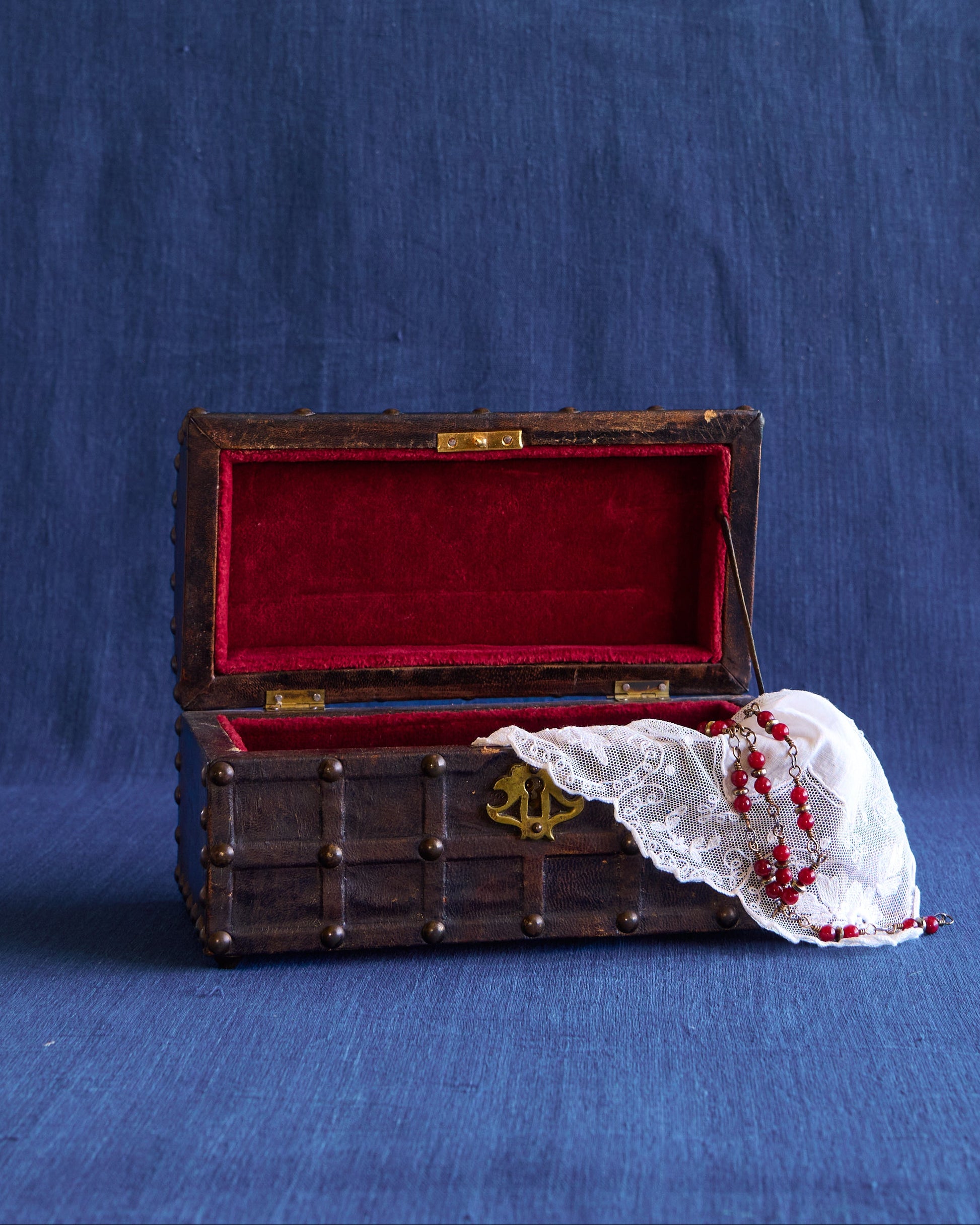 The Château Chest