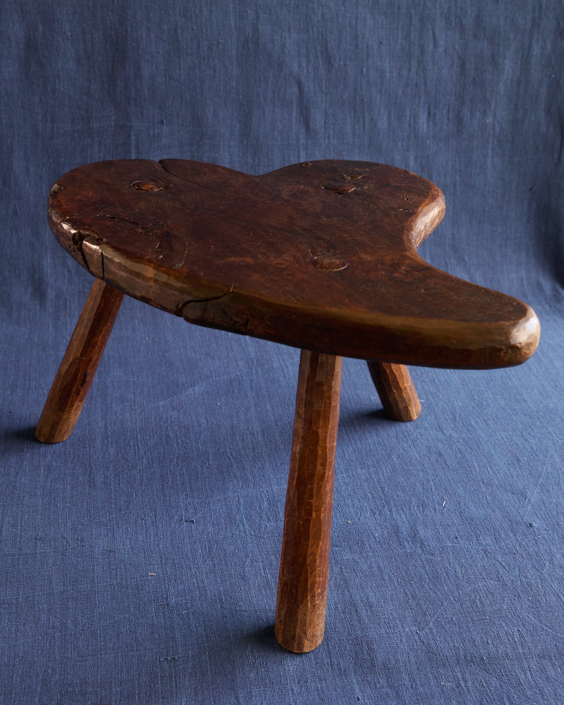 Tabouret du Cœur - Hand-Carved Alpine Stool