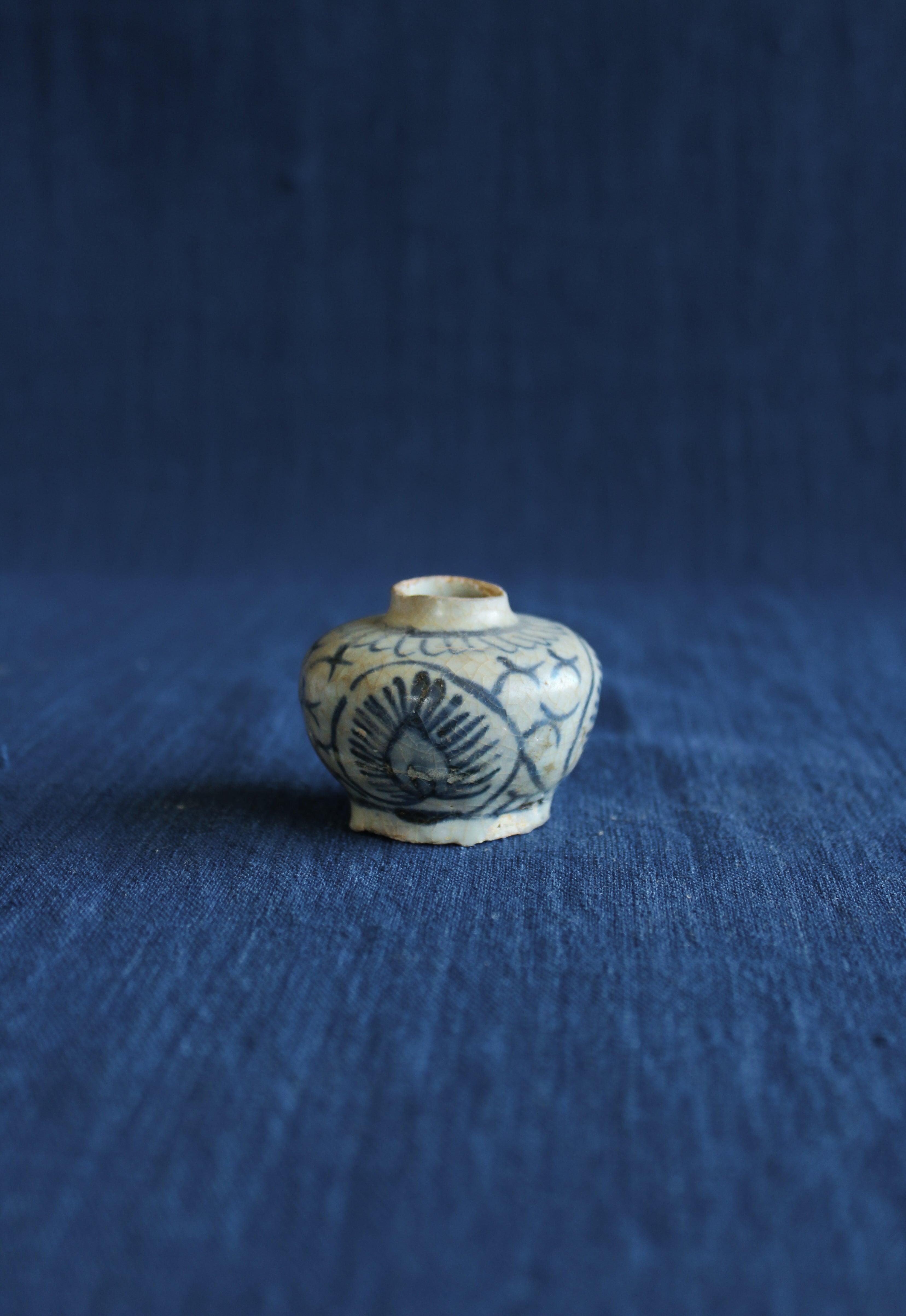 Small Vietnamese Jarlet, 15th Century